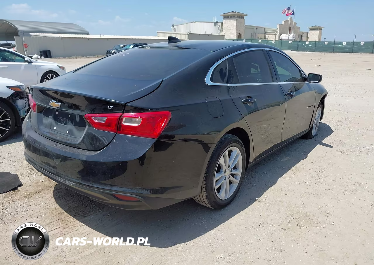 2018 Chevrolet Malibu Lt VIN:1G1ZD5ST6JF274276 - 4