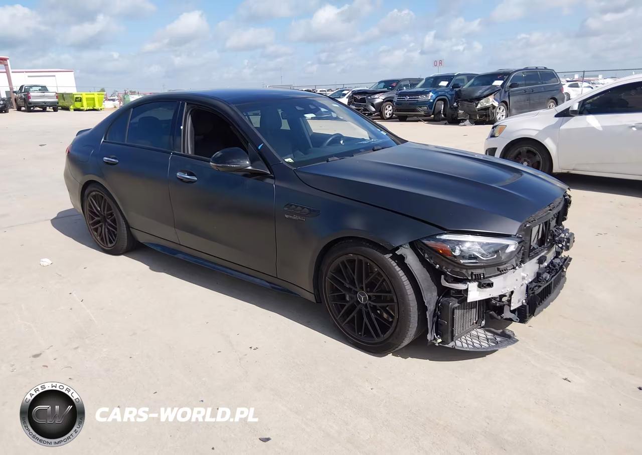 2024 Mercedes-Benz Amg C 63 S E Performance – zdjęcie 1 z 16