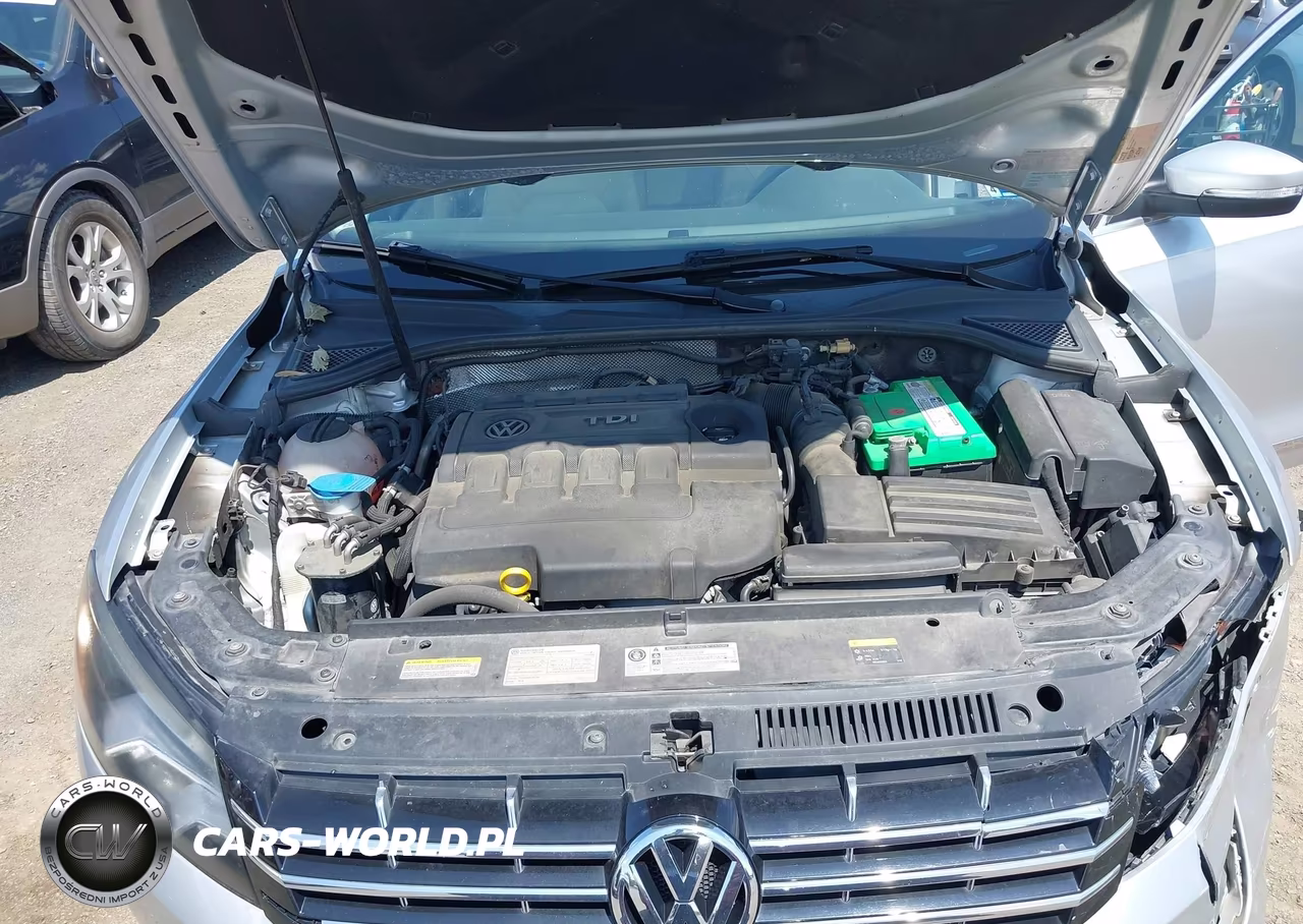 2015 Volkswagen Passat 2.0L Tdi Sel Premium VIN:1VWCV7A38FC032571 - 10