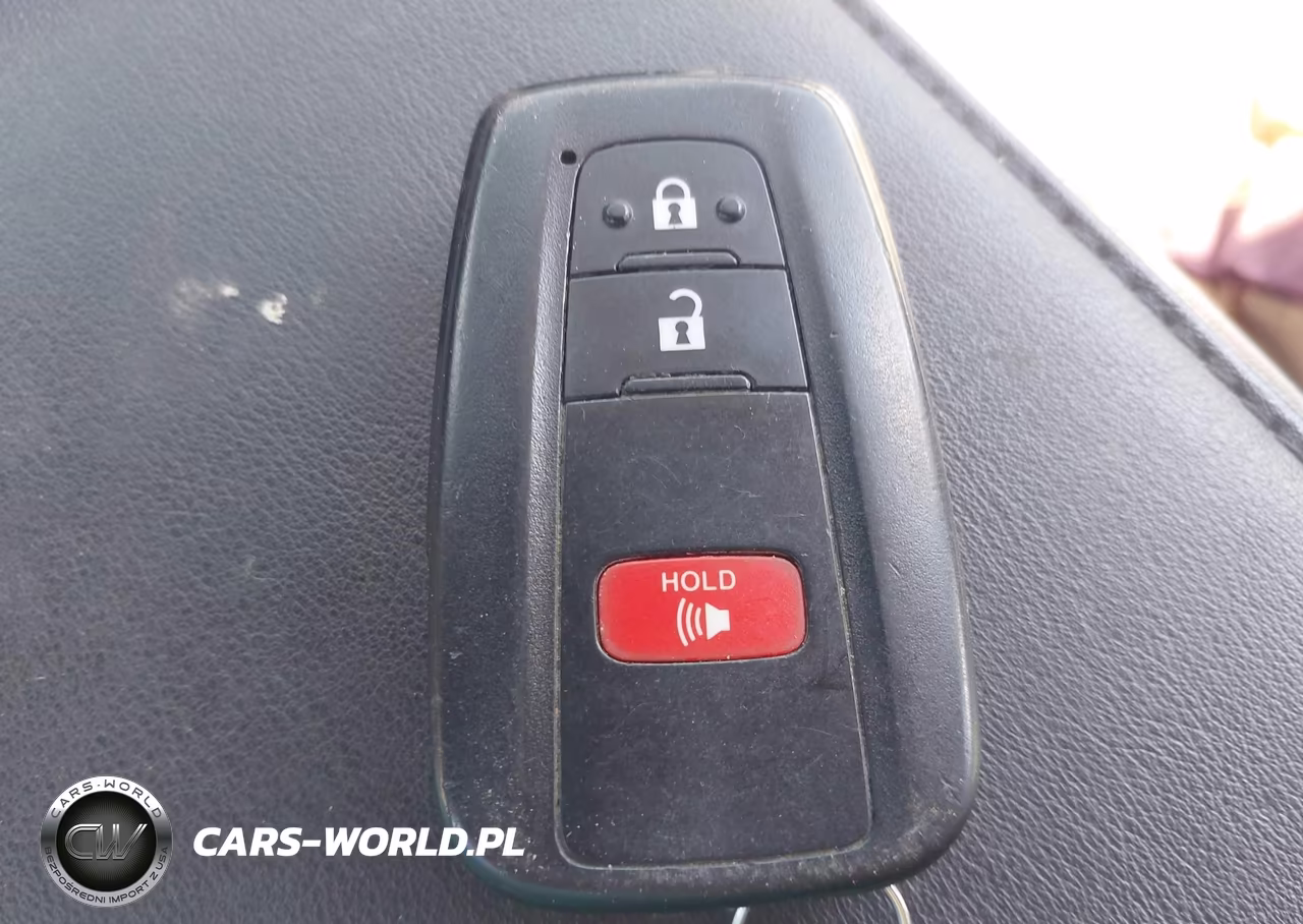 2017 Toyota Prius Four VIN:JTDKARFU7H3033740 - 11