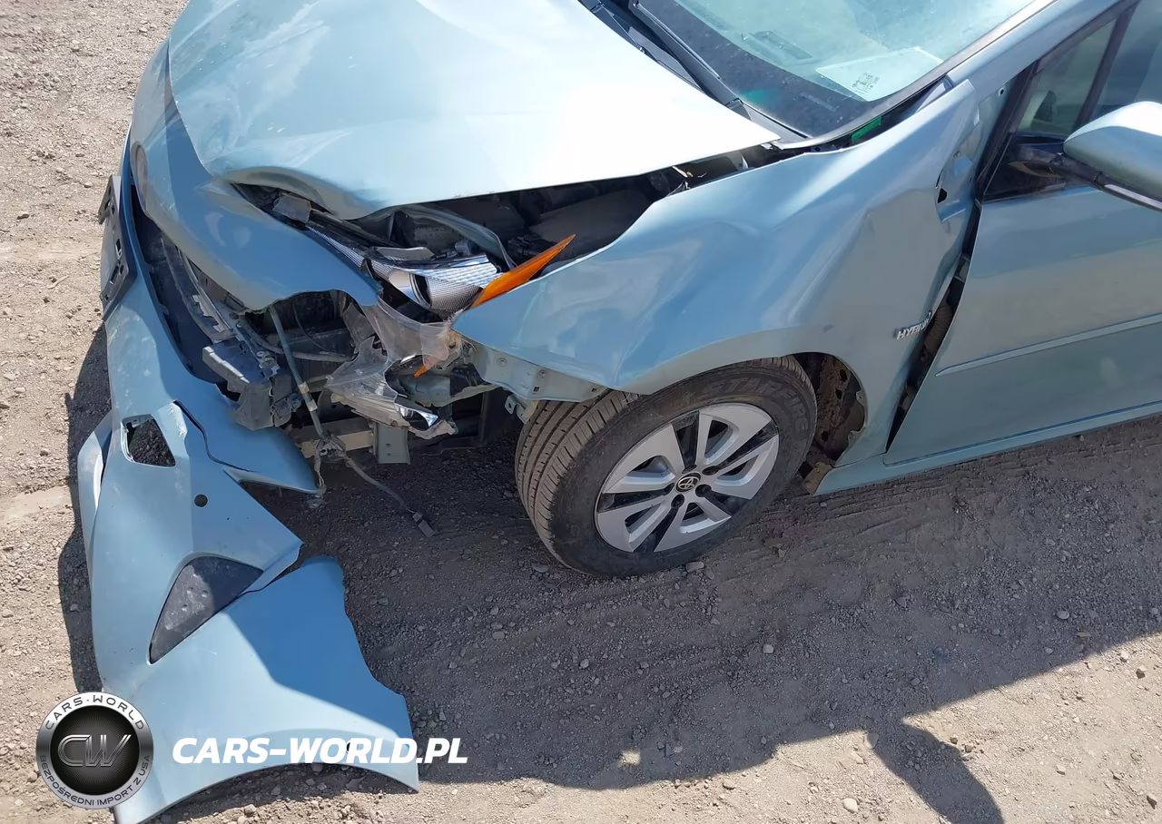 2017 Toyota Prius Four VIN:JTDKARFU7H3033740 - 12