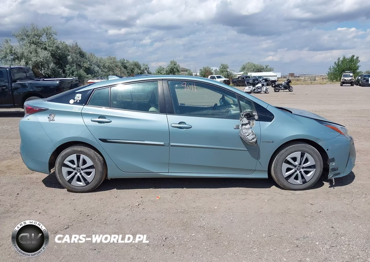 2017 Toyota Prius Four VIN:JTDKARFU7H3033740 - 14