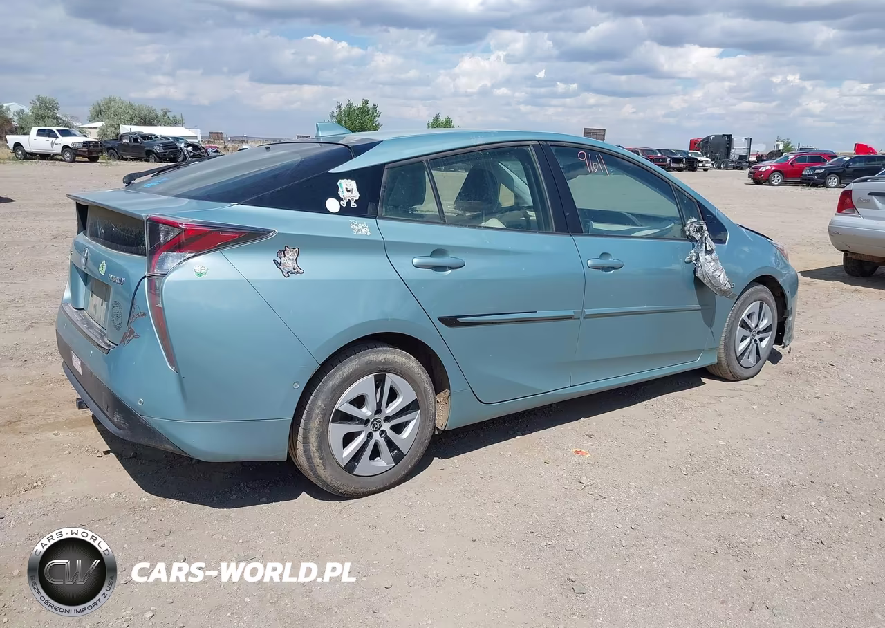 2017 Toyota Prius Four VIN:JTDKARFU7H3033740 - 4