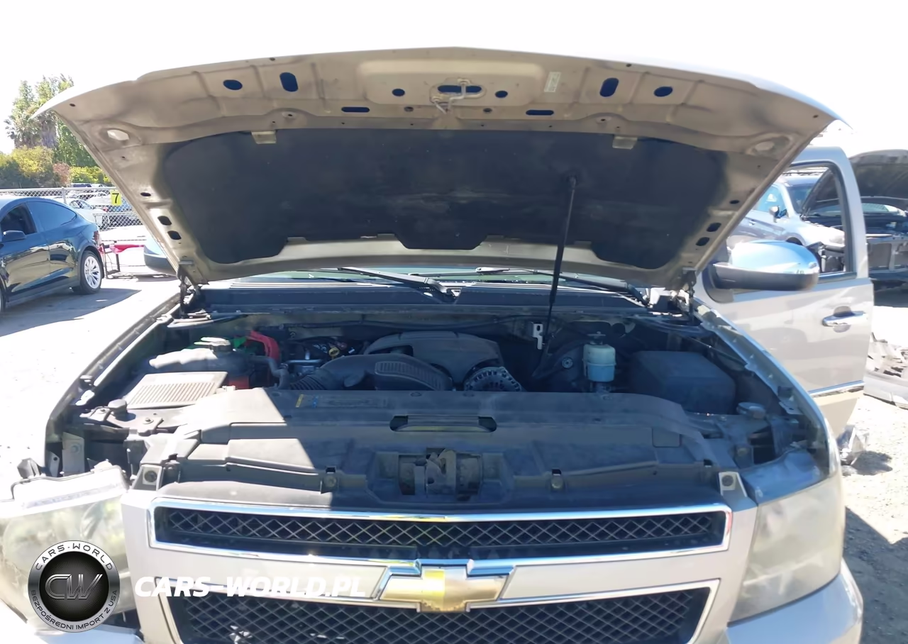 2008 Chevrolet Suburban 1500 Ls VIN:1GNFC16068R131138 - 10