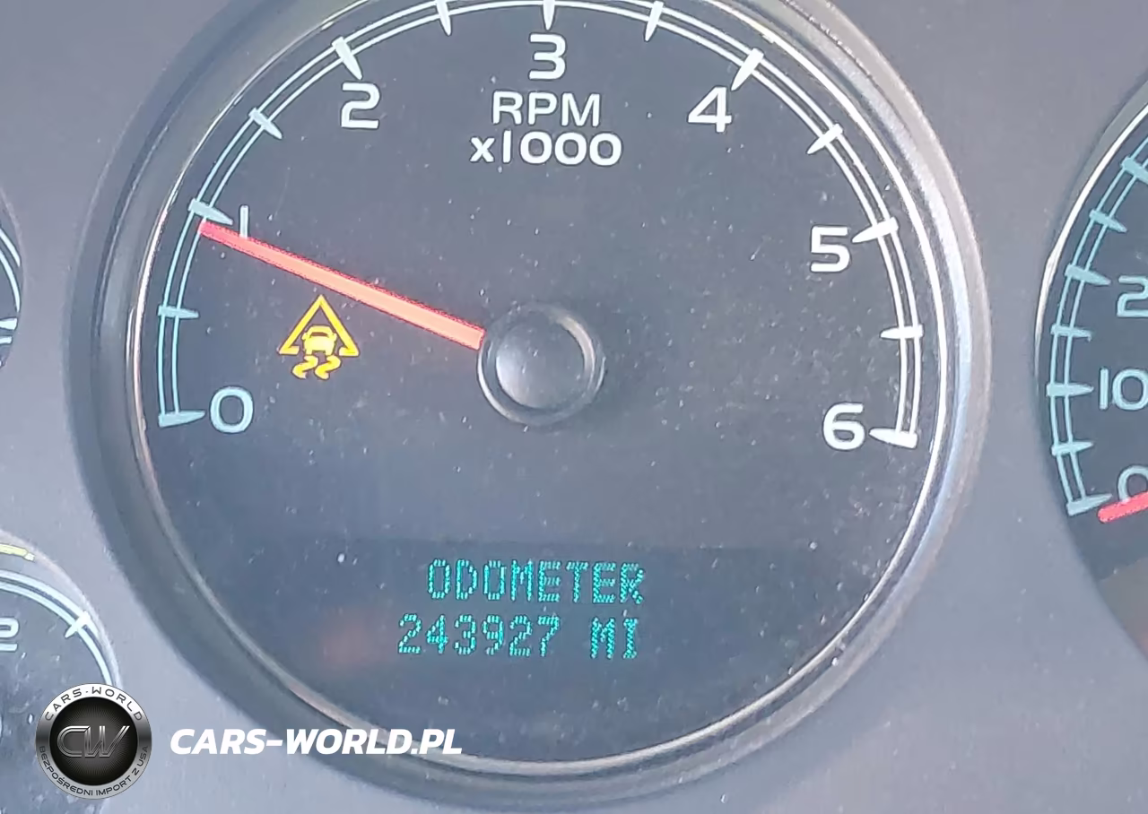 2008 Chevrolet Suburban 1500 Ls VIN:1GNFC16068R131138 - 15