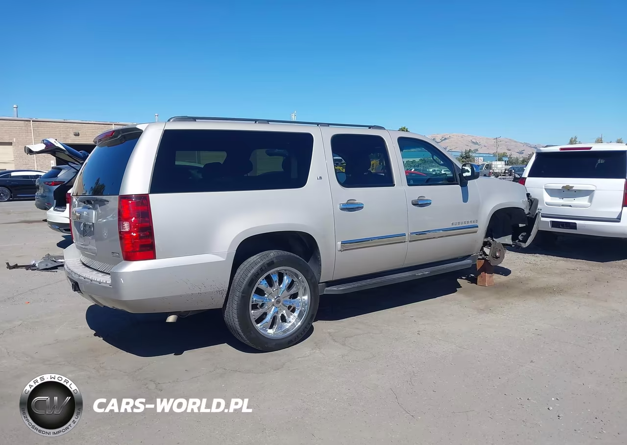 2008 Chevrolet Suburban 1500 Ls VIN:1GNFC16068R131138 - 4