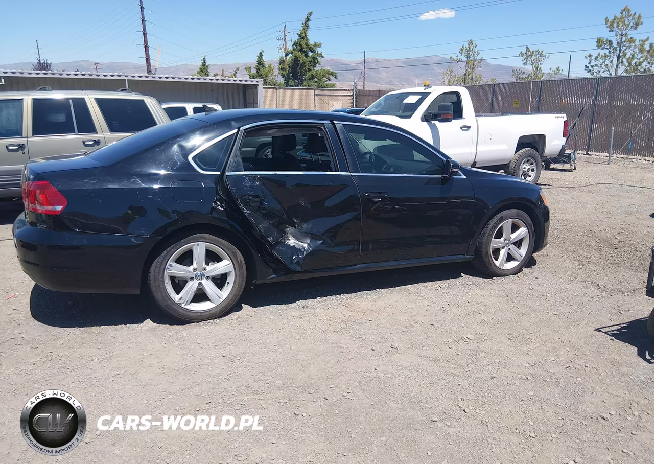2014 Volkswagen Passat 1.8T Wolfsburg Edition VIN:1VWAT7A39EC023115 - 13