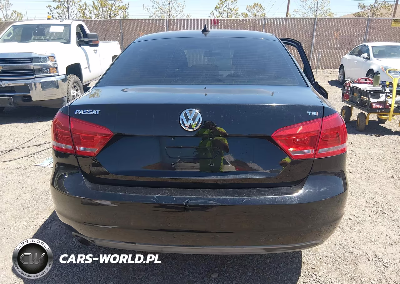 2014 Volkswagen Passat 1.8T Wolfsburg Edition VIN:1VWAT7A39EC023115 - 16
