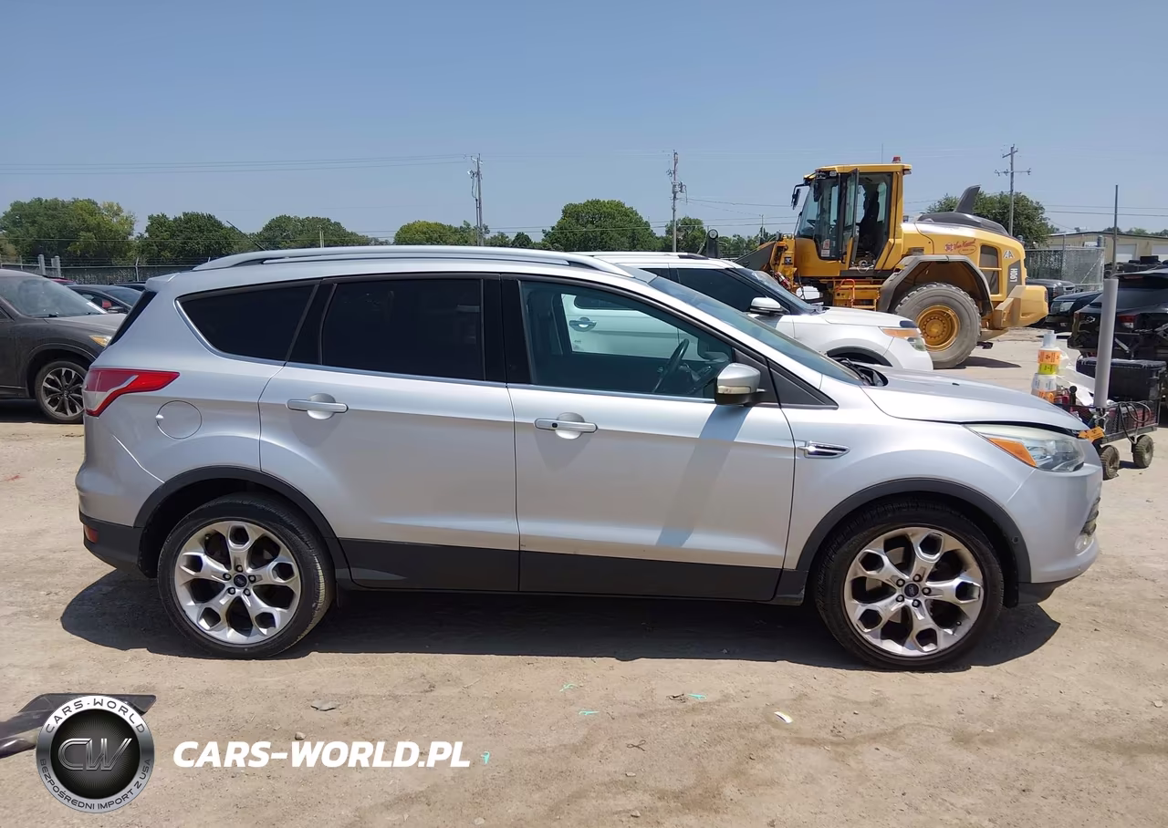 2015 Ford Escape Titanium VIN:1FMCU9J98FUB60630 - 14