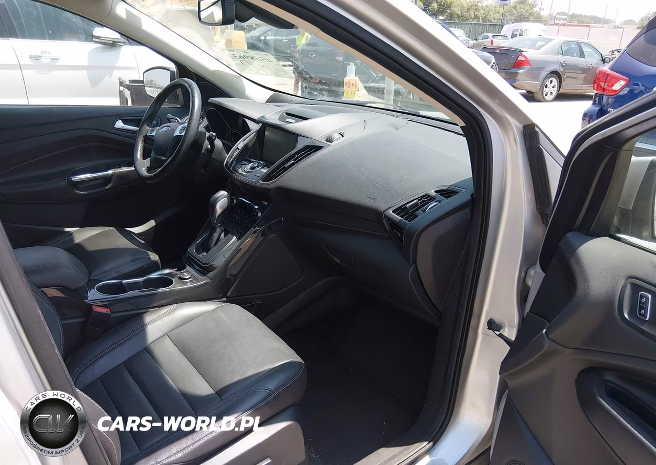 2015 Ford Escape Titanium VIN:1FMCU9J98FUB60630 - 5