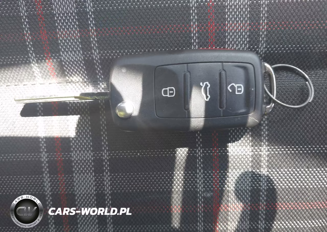 2012 Volkswagen Gti 4-Door VIN:WVWHD7AJ6CW213110 - 11