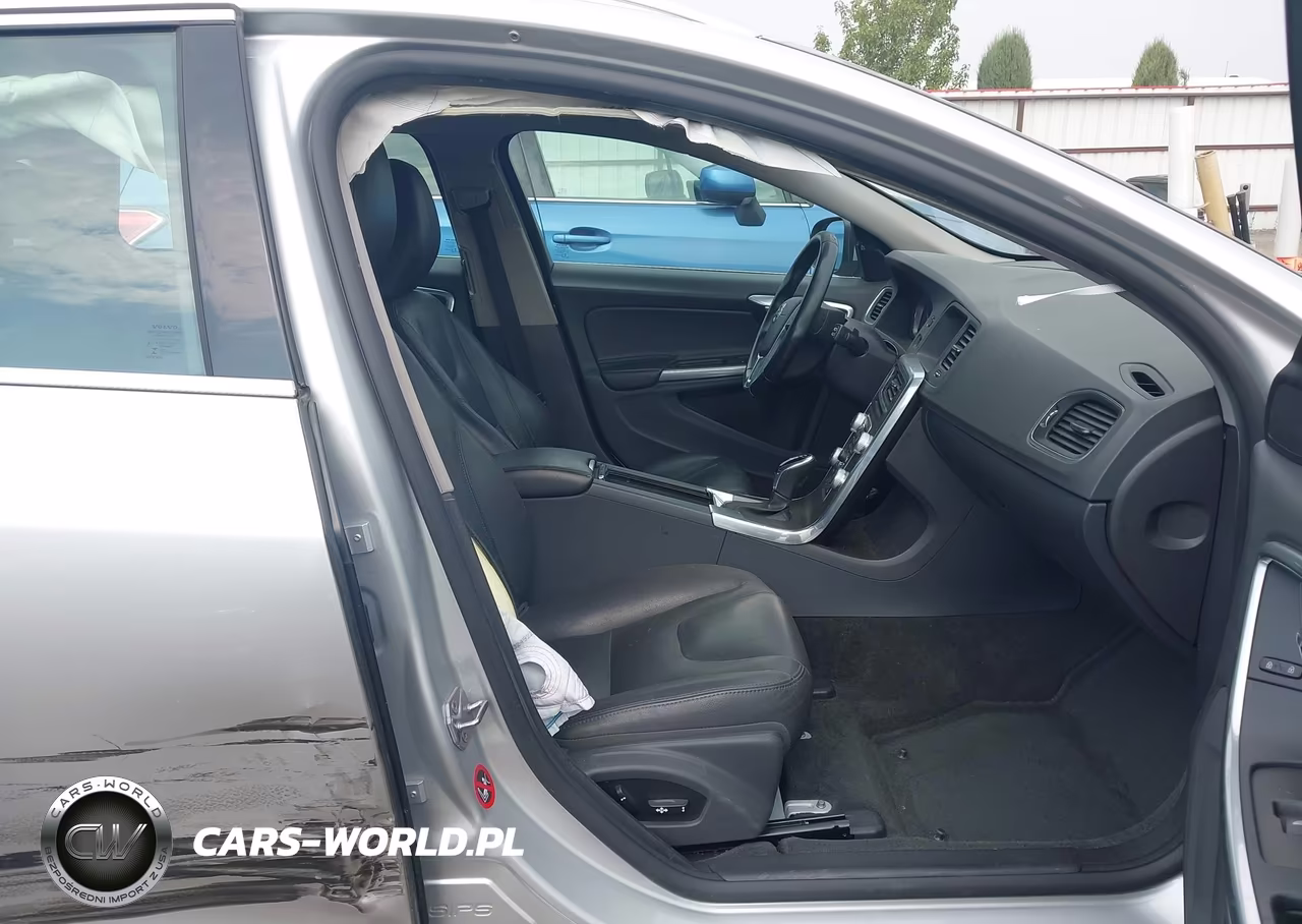 2016 Volvo V60 T5 Drive-E Premier VIN:YV140MEK9G1305577 - 5