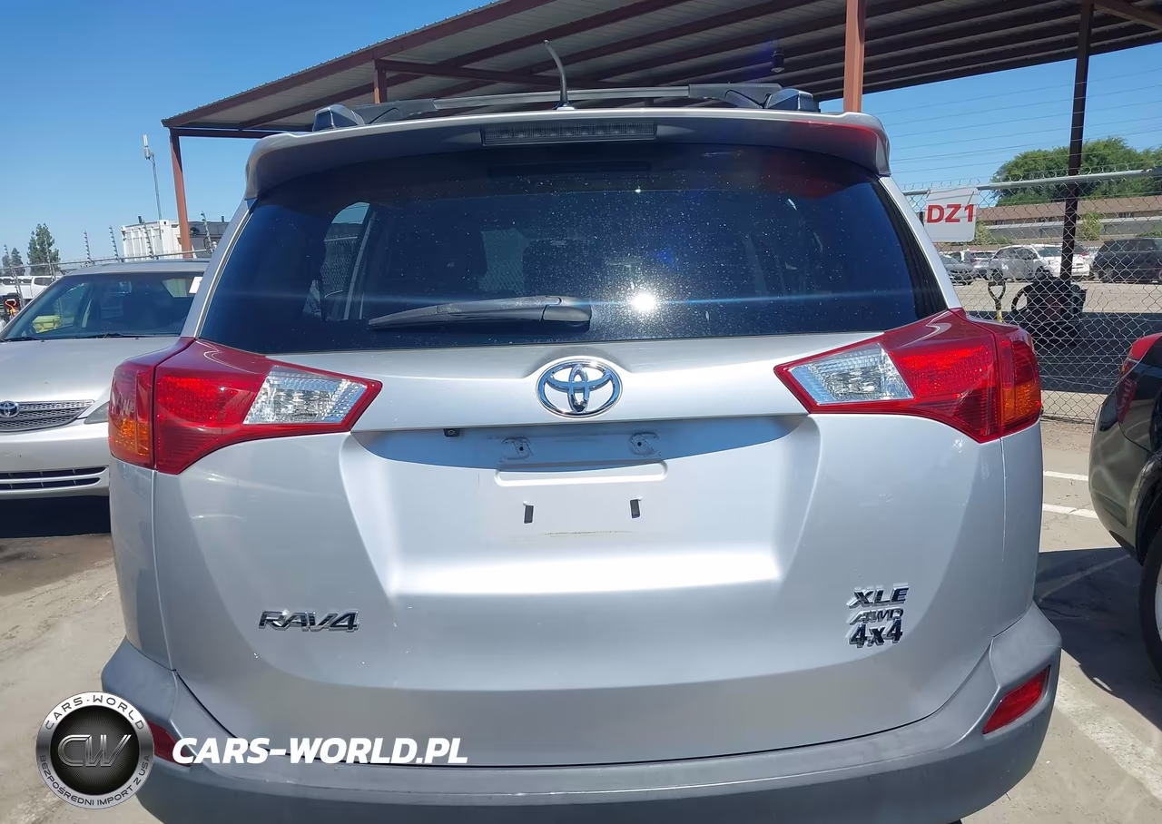 2015 Toyota Rav4 Xle VIN:2T3RFREV0FW284572 - 16