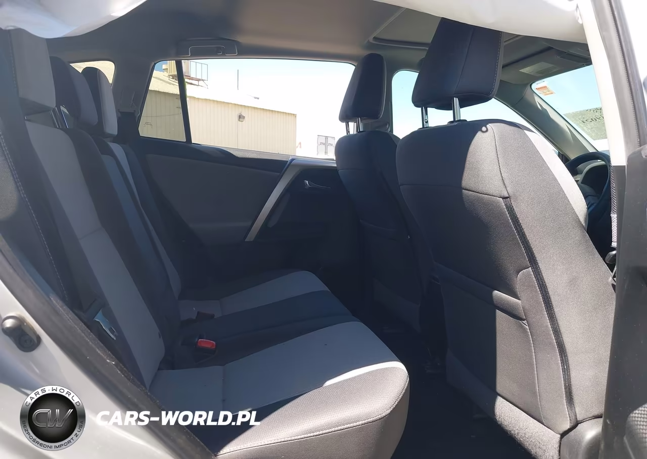 2015 Toyota Rav4 Xle VIN:2T3RFREV0FW284572 - 8