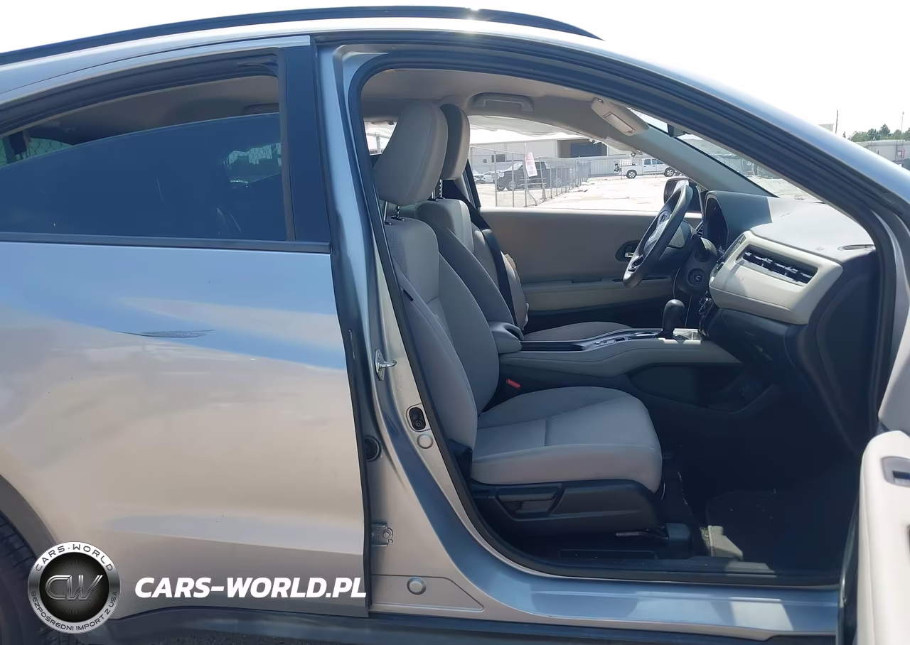 2017 Honda Hr-V Lx VIN:3CZRU5H39HG701595 - 5