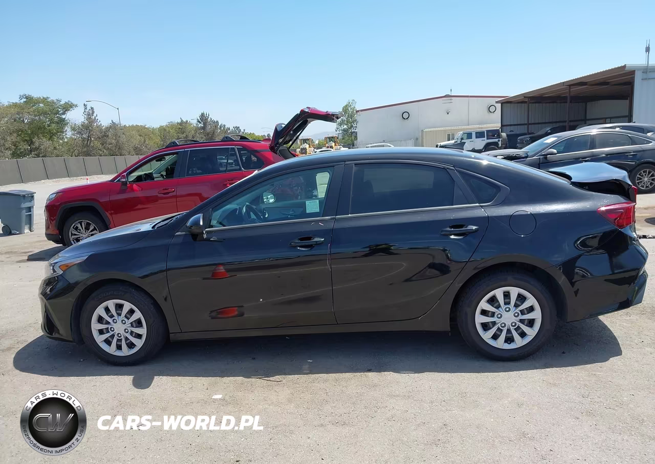 2024 Kia Forte Lx VIN:3KPF24AD0RE737961 - 14