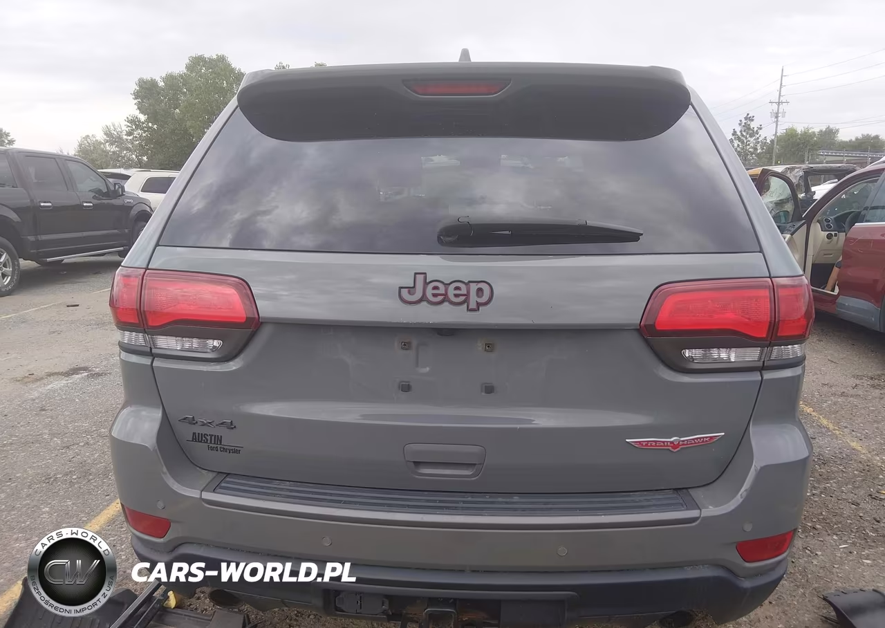 2019 Jeep Grand Cherokee Trailhawk 4X4 VIN:1C4RJFLG7KC596080 - 16