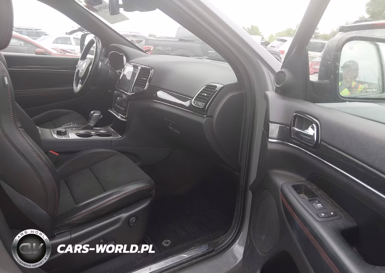 2019 Jeep Grand Cherokee Trailhawk 4X4 VIN:1C4RJFLG7KC596080 - 5