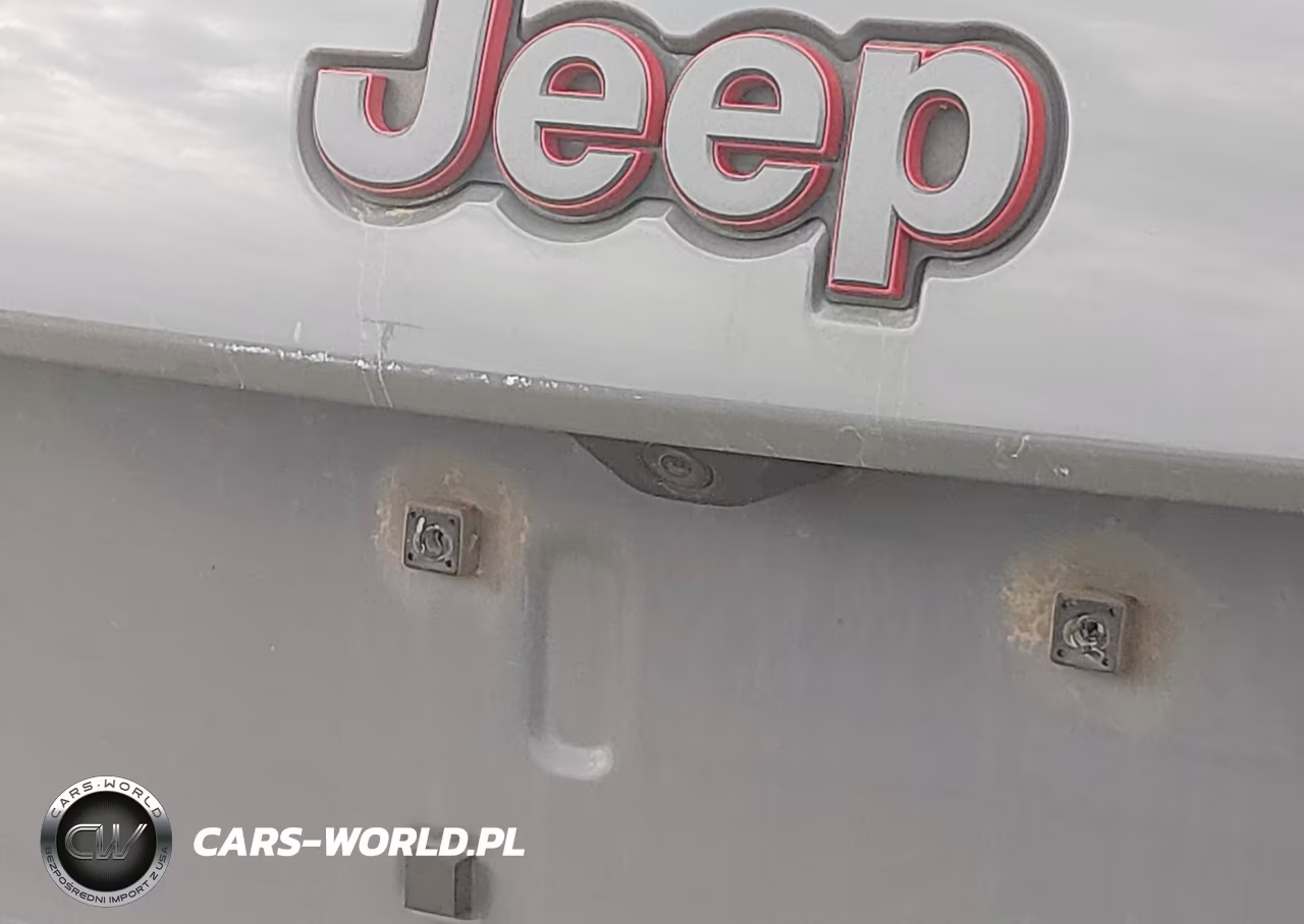 2019 Jeep Grand Cherokee Trailhawk 4X4 VIN:1C4RJFLG7KC596080 - 6