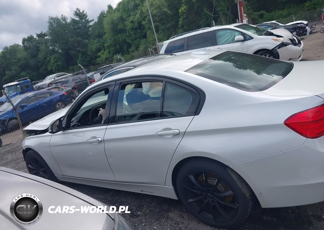 2013 BMW 335I xDrive VIN:WBA3B9G54DNR89813 - 15
