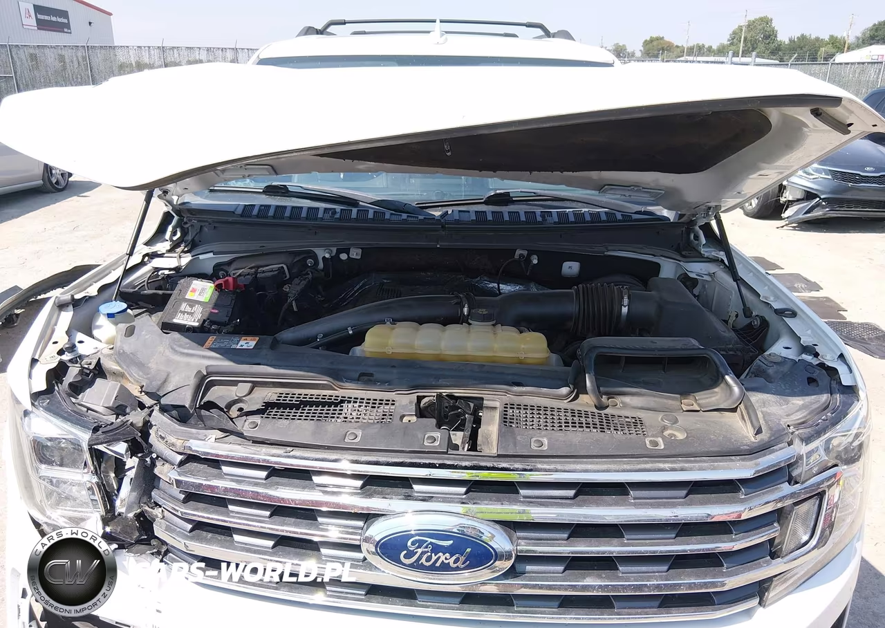 2018 Ford Expedition Xlt VIN:1FMJU1HT4JEA28302 - 10