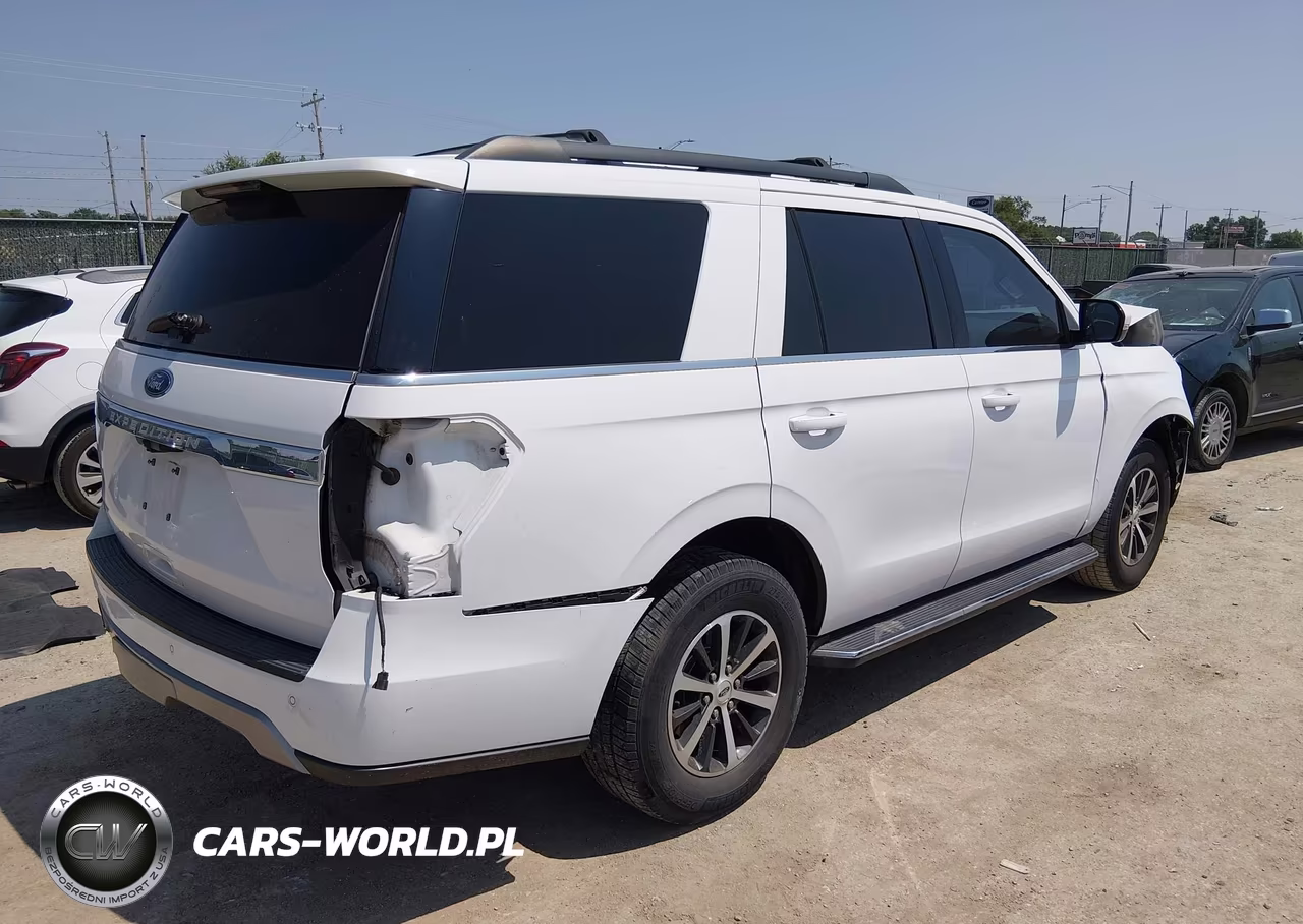 2018 Ford Expedition Xlt VIN:1FMJU1HT4JEA28302 - 4