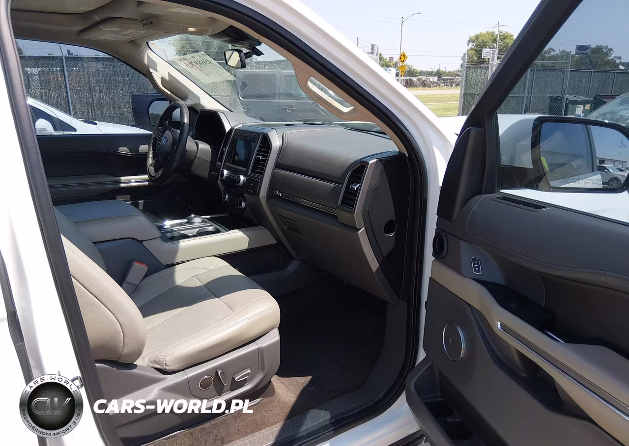 2018 Ford Expedition Xlt VIN:1FMJU1HT4JEA28302 - 5
