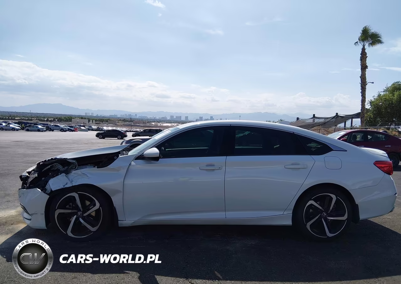 2018 Honda Accord Sport 2.0T VIN:1HGCV2F32JA023840 - 14