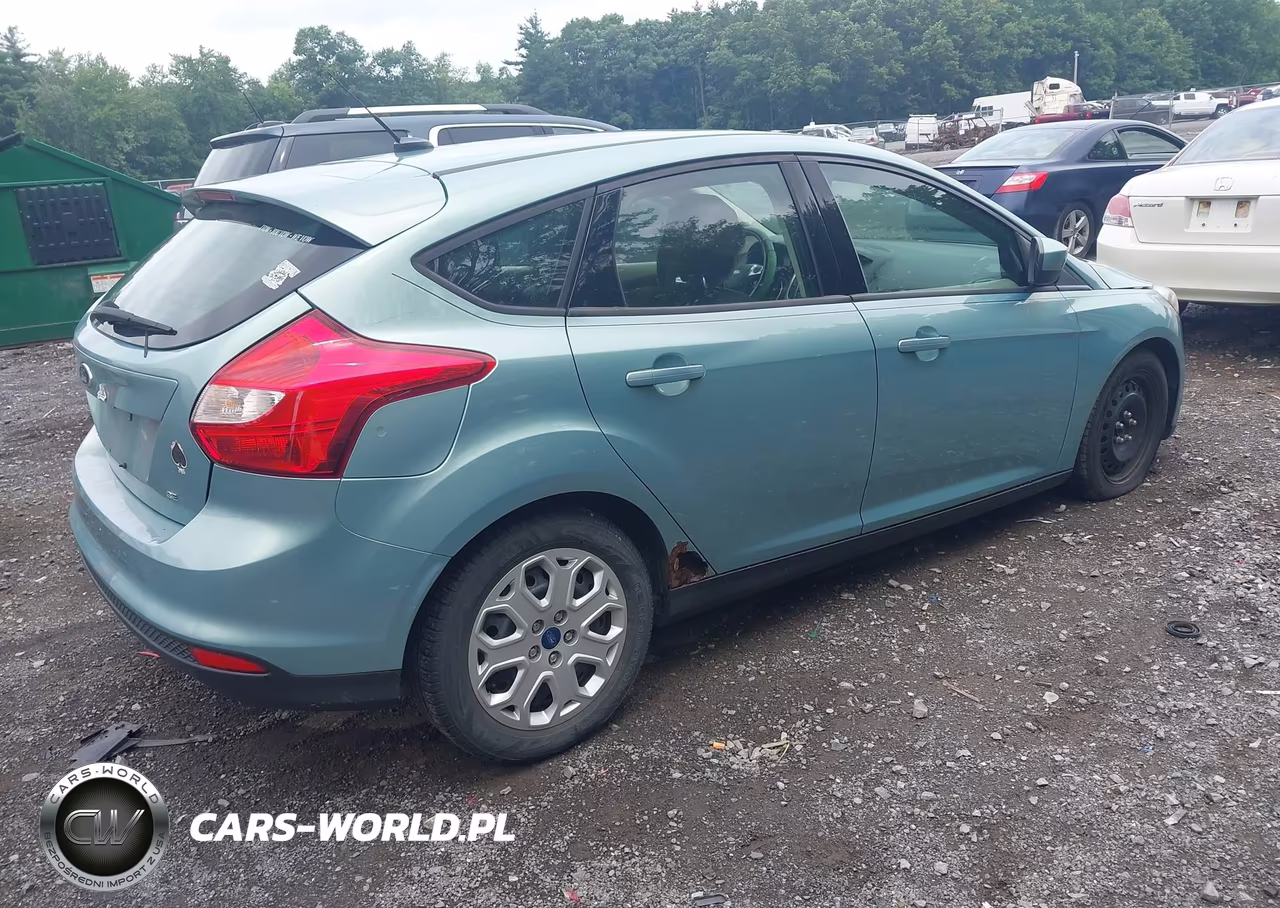 2012 Ford Focus Se VIN:1FAHP3K2XCL182233 - 4