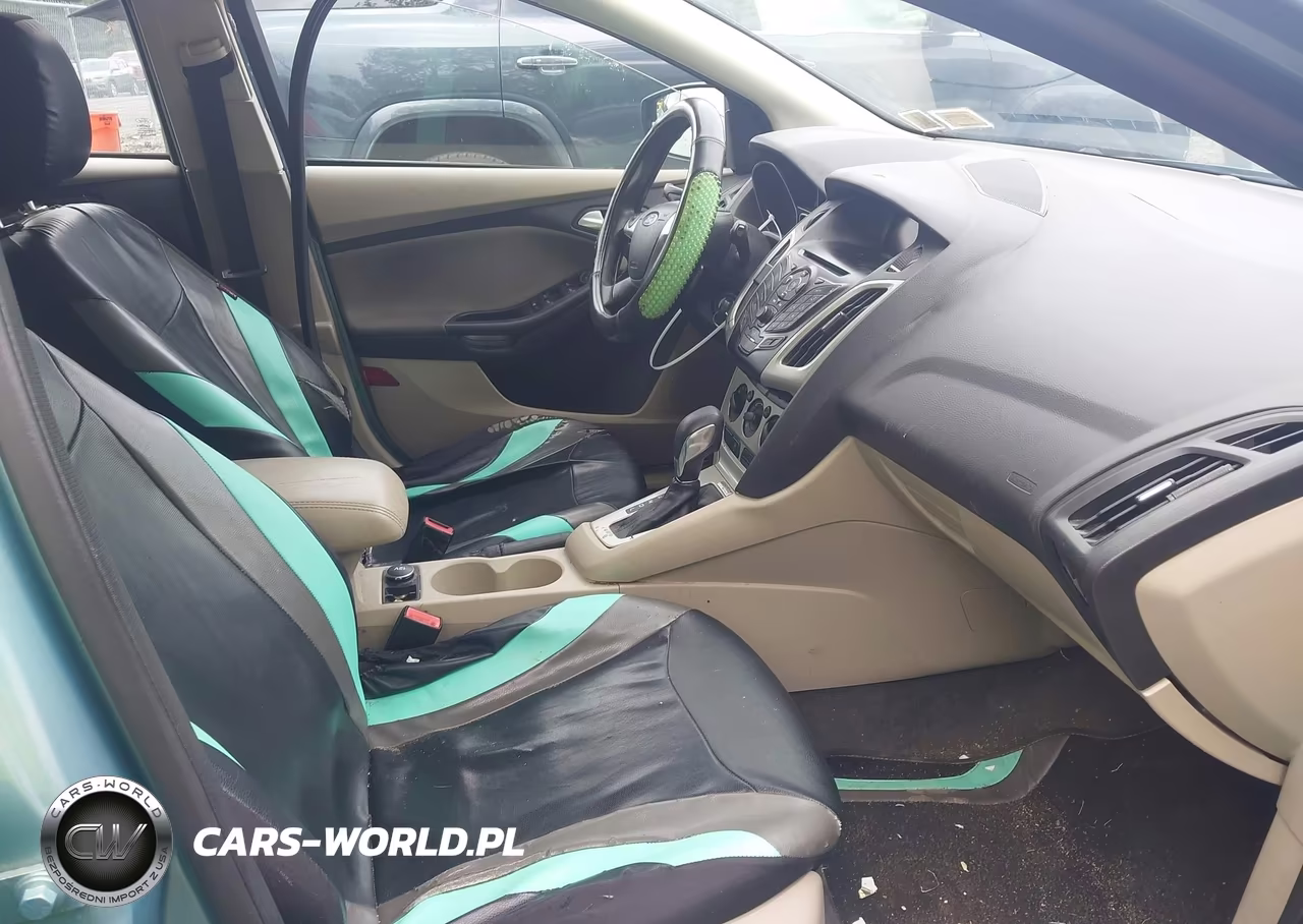 2012 Ford Focus Se VIN:1FAHP3K2XCL182233 - 5