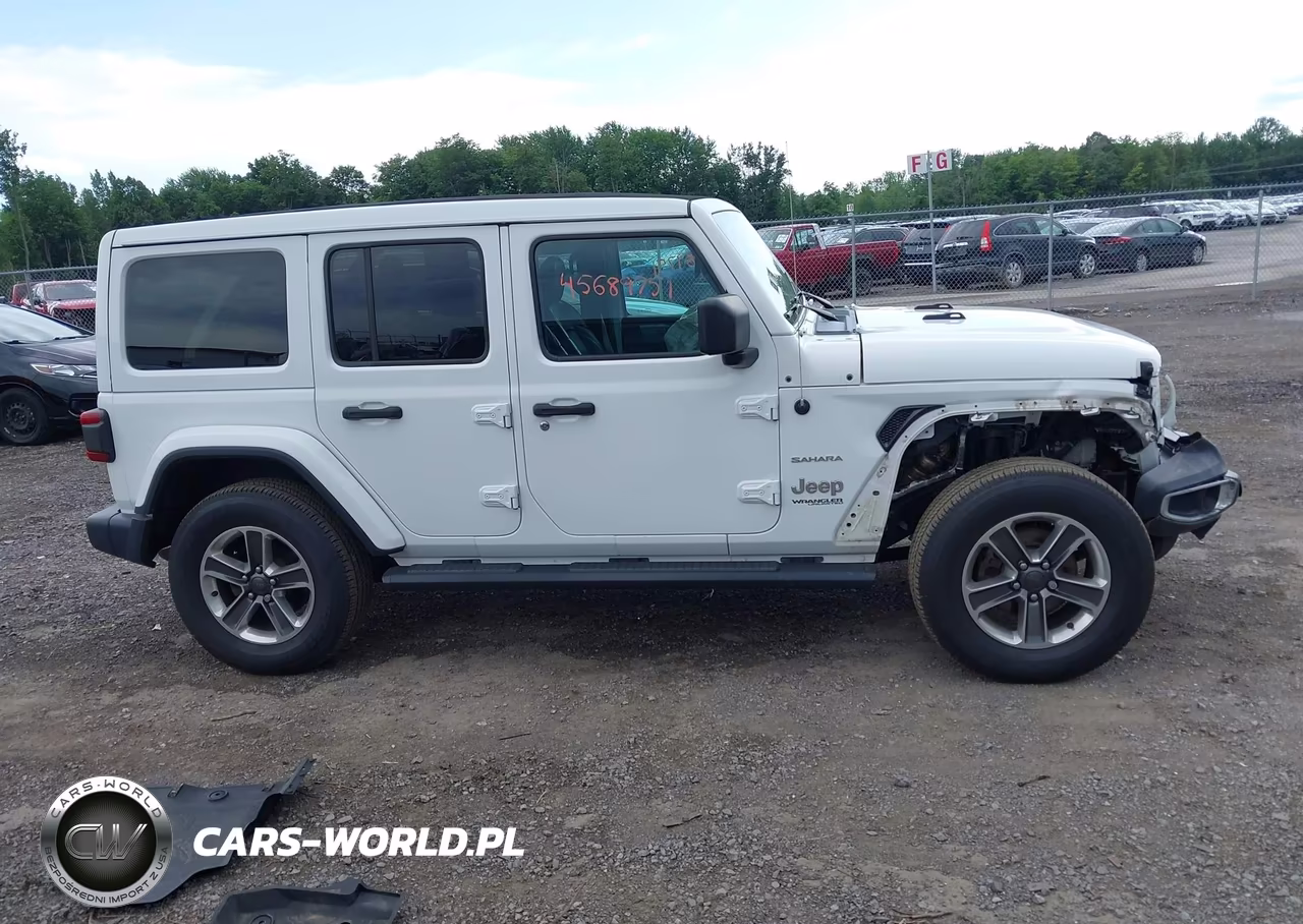2019 Jeep Wrangler Unlimited Sahara 4X4 VIN:1C4HJXEG7KW661877 - 13