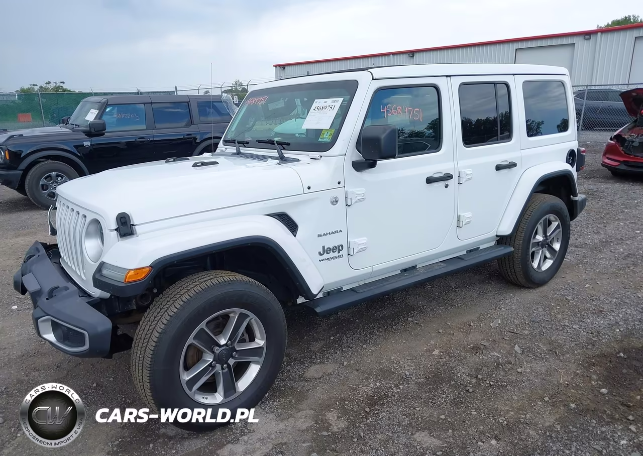 2019 Jeep Wrangler Unlimited Sahara 4X4 VIN:1C4HJXEG7KW661877 - 2
