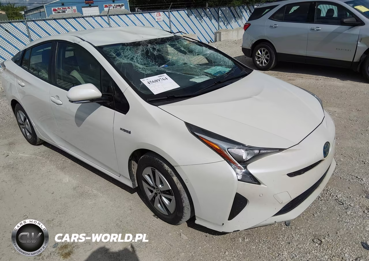 2017 Toyota Prius Three VIN:JTDKARFU1H3539922 - 1