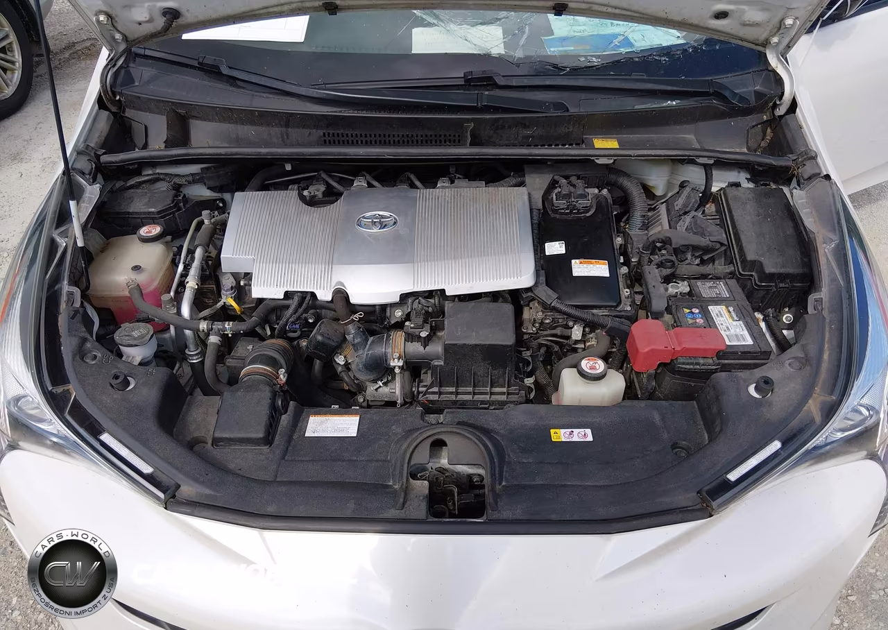 2017 Toyota Prius Three VIN:JTDKARFU1H3539922 - 10
