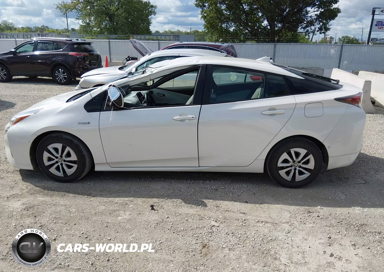 2017 Toyota Prius Three VIN:JTDKARFU1H3539922 - 14