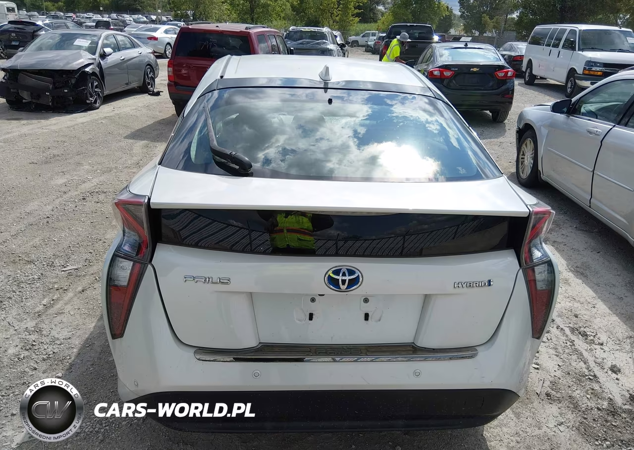 2017 Toyota Prius Three VIN:JTDKARFU1H3539922 - 16