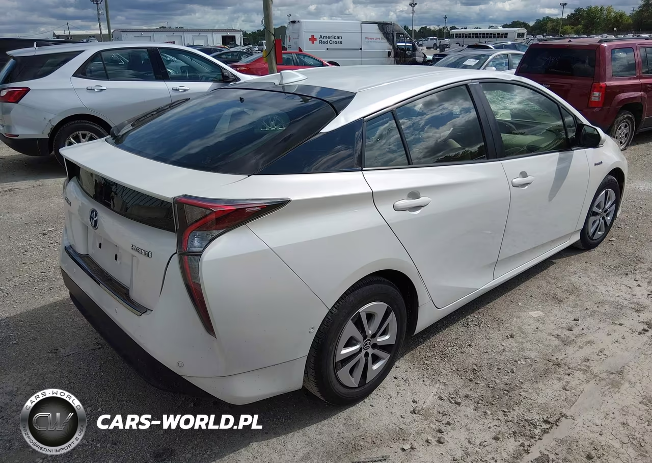 2017 Toyota Prius Three VIN:JTDKARFU1H3539922 - 4