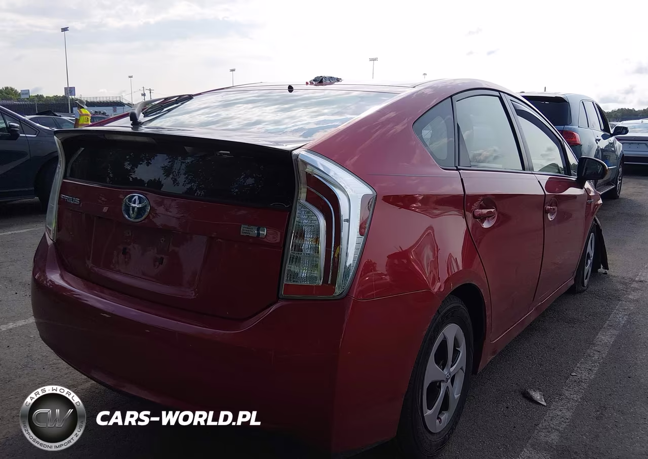 2012 Toyota Prius Three VIN:JTDKN3DU5C1546025 - 4
