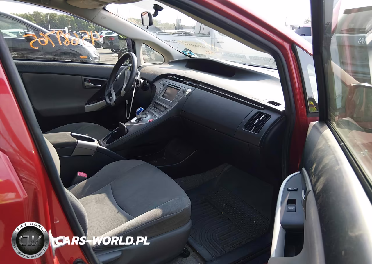 2012 Toyota Prius Three VIN:JTDKN3DU5C1546025 - 5