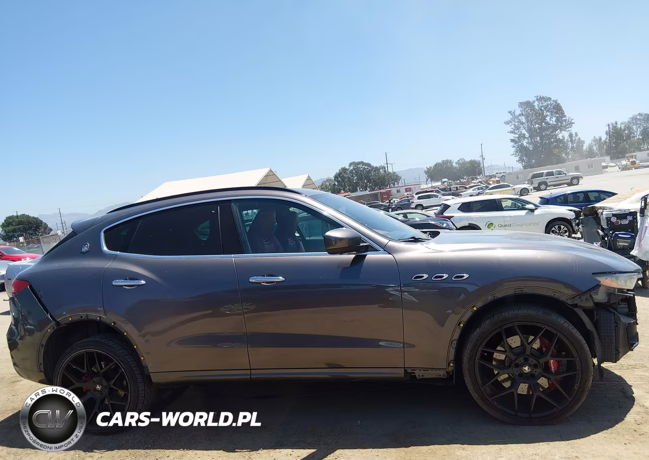 2017 Maserati Levante S VIN:ZN661YUS7HX246143 - 13