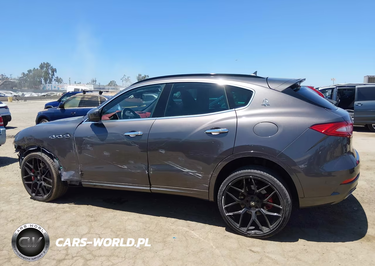 2017 Maserati Levante S VIN:ZN661YUS7HX246143 - 14
