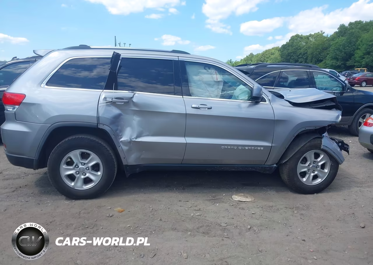 2015 Jeep Grand Cherokee Laredo VIN:1C4RJFAG3FC955031 - 13
