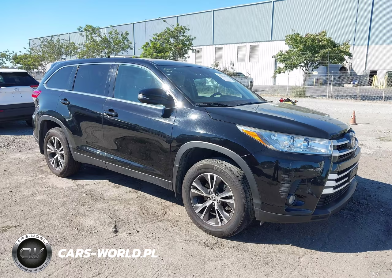 2019 Toyota Highlander Le Plus – zdjęcie 1 z 16