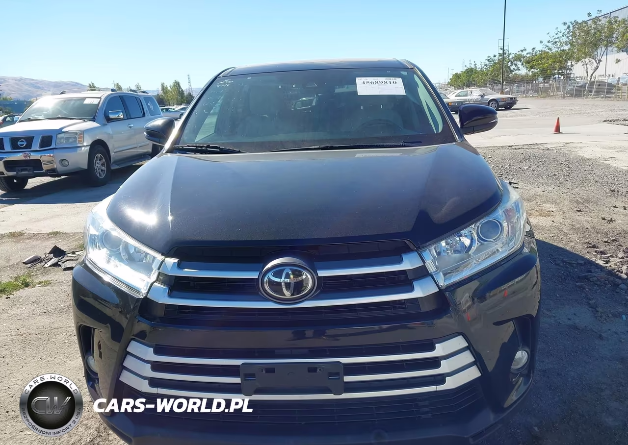 2019 Toyota Highlander Le Plus VIN:5TDBZRFH1KS742780 - 12
