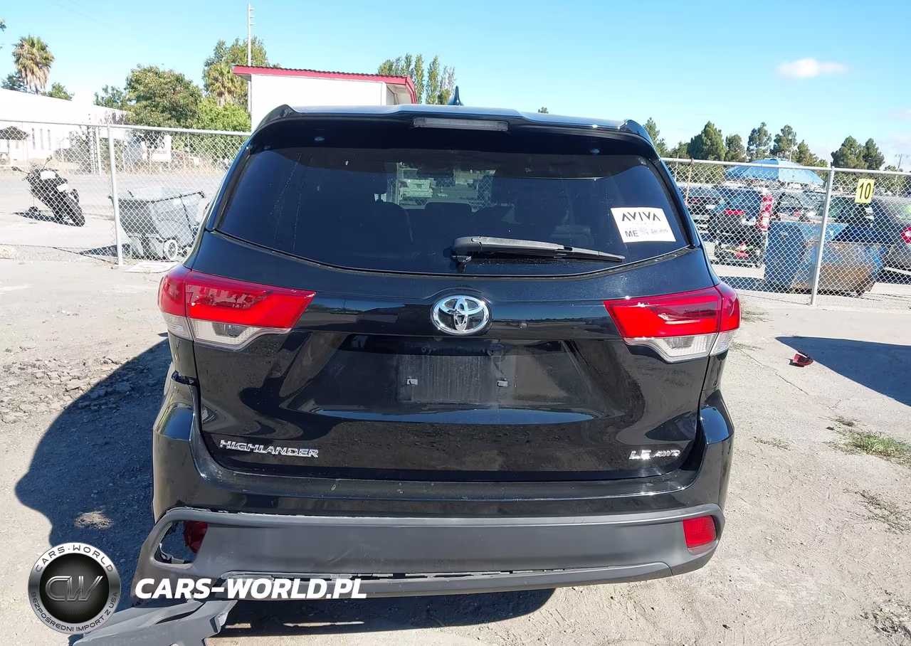 2019 Toyota Highlander Le Plus VIN:5TDBZRFH1KS742780 - 16