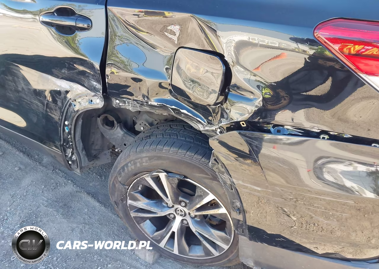 2019 Toyota Highlander Le Plus VIN:5TDBZRFH1KS742780 - 6