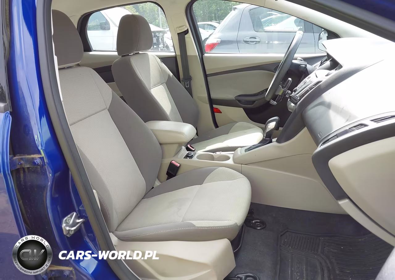 2012 Ford Focus Se VIN:1FAHP3F28CL462808 - 5