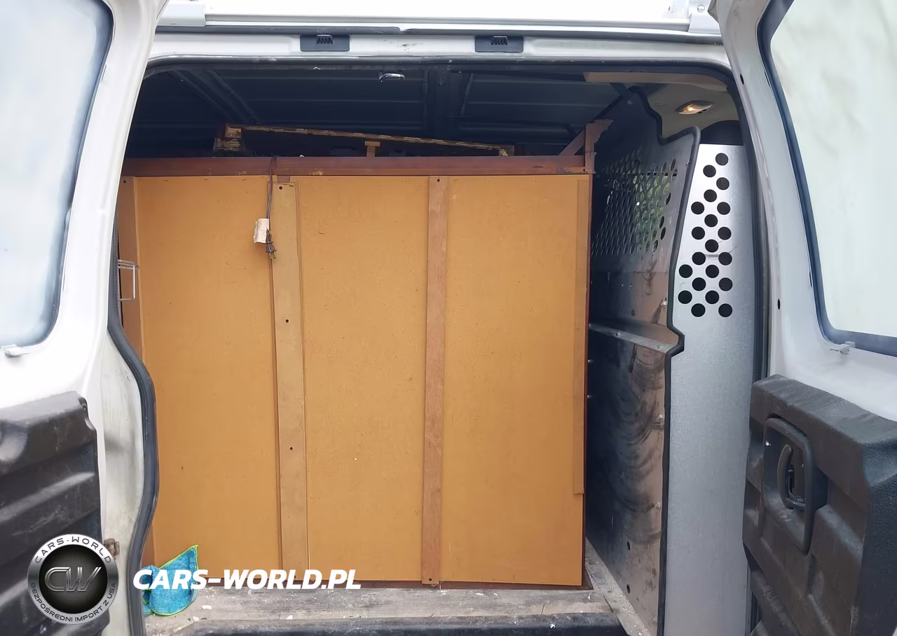 2011 Chevrolet Express 2500 Work Van VIN:1GCWGFCA4B1187107 - 8