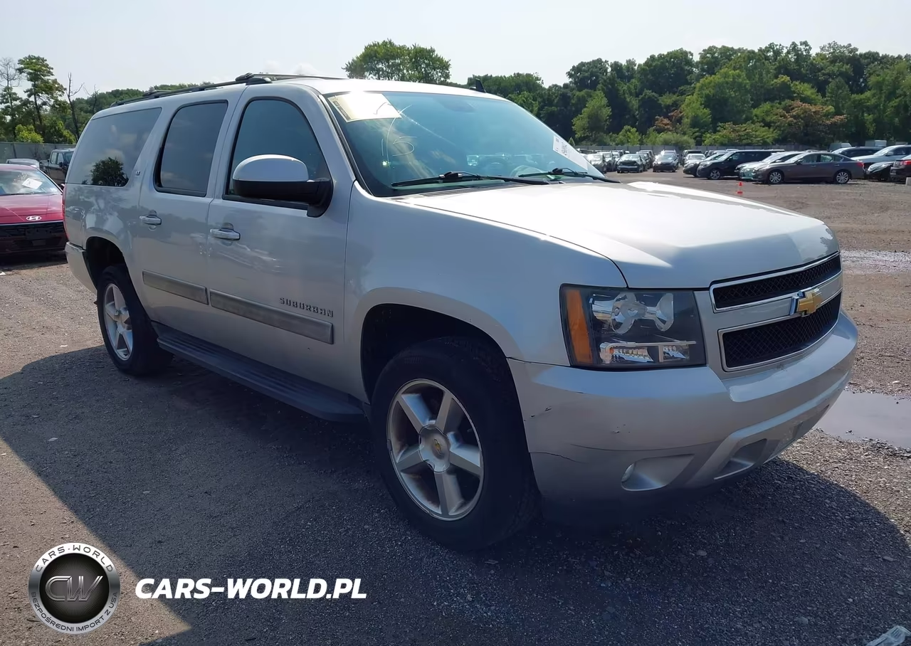 2011 Chevrolet Suburban Lt – zdjęcie 1 z 19