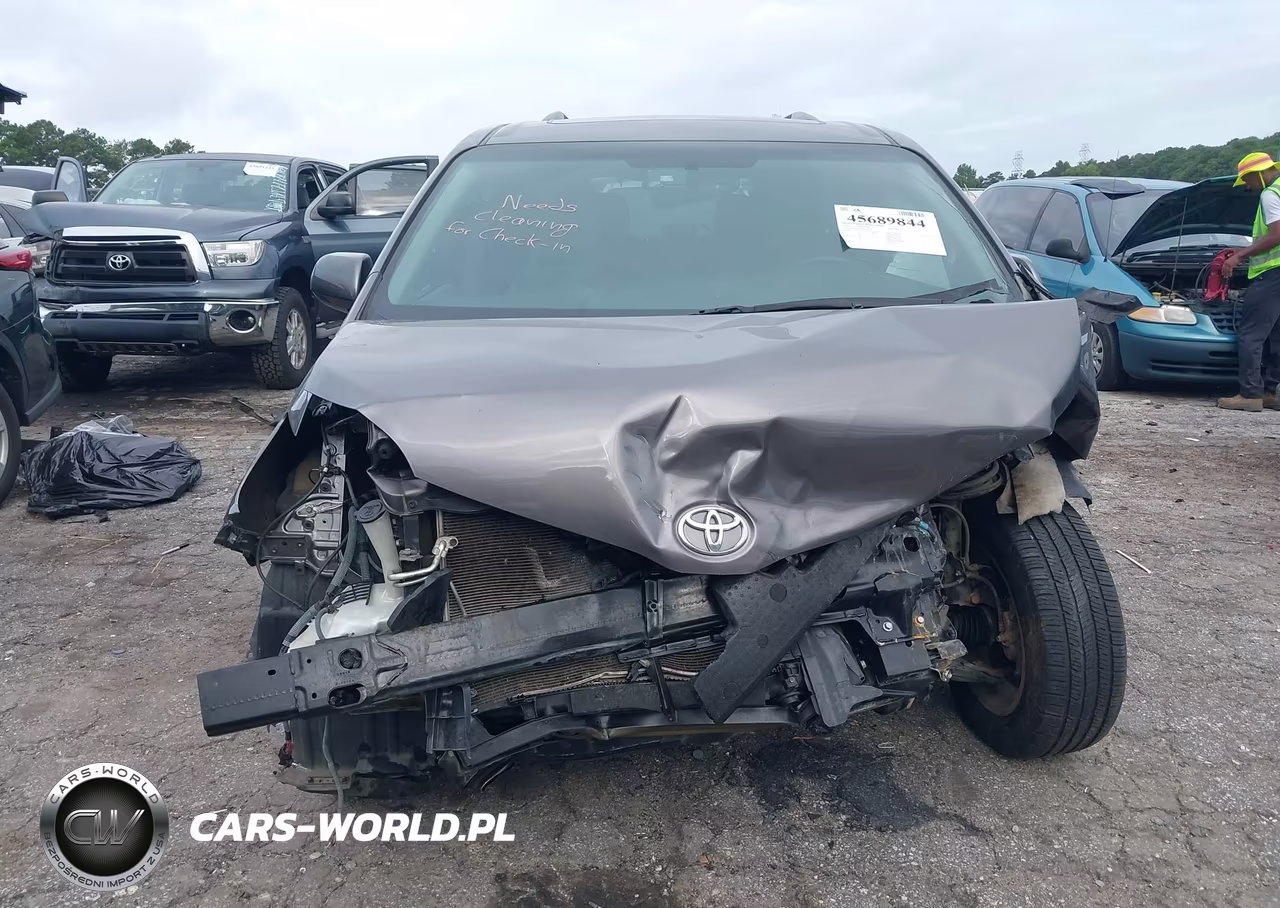 2016 Toyota Sienna Xle 8 Passenger VIN:5TDYK3DCXGS725972 - 13